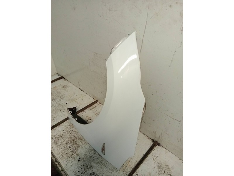 Recambio de aleta delantera izquierda para kia cee´d sporty wagon drive referencia OEM IAM   