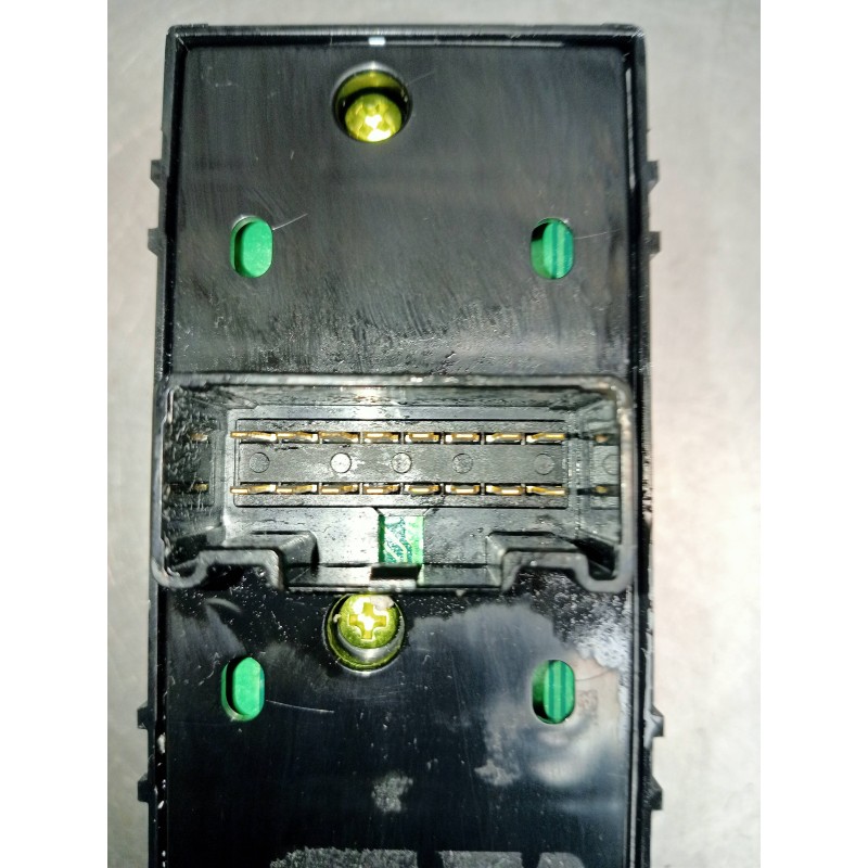 Recambio de mando elevalunas delantero izquierdo para kia cee´d sporty wagon drive referencia OEM IAM 49D4901110  5P