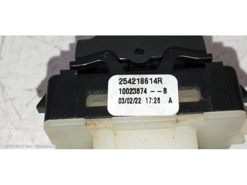 Recambio de mando elevalunas delantero derecho para renault zoe referencia OEM IAM 254218614R  