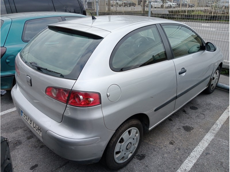 seat ibiza (6l1) del año 2003