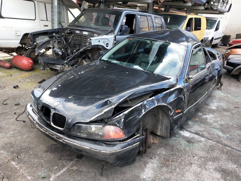 bmw serie 5 berlina (e39) del año 2000