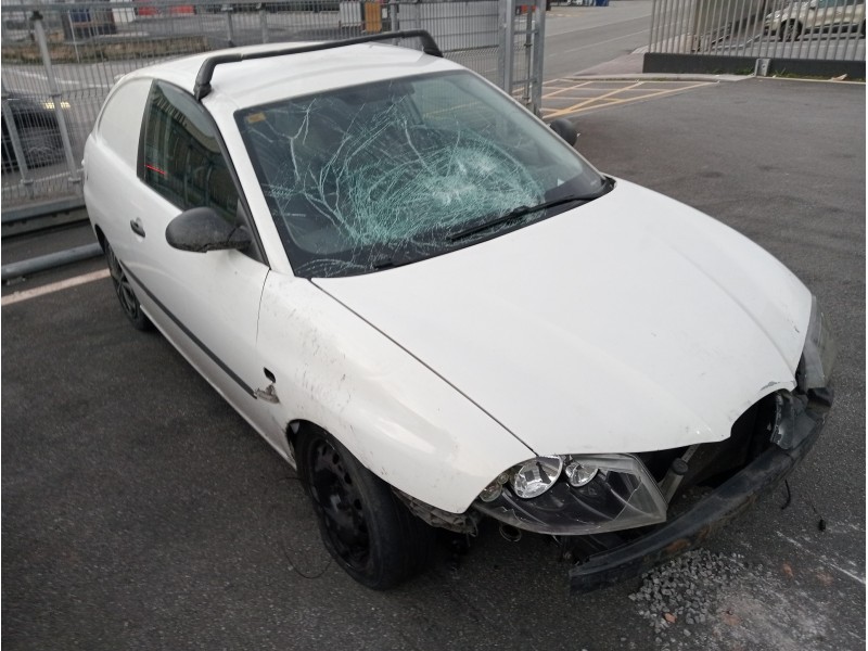 seat ibiza (6l1) del año 2002