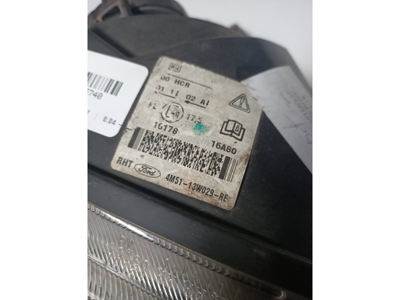 Recambio de faro derecho para ford focus berlina (cap) 2.0 tdci cat referencia OEM IAM 4M5113W029ND  