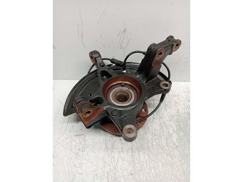 Recambio de mangueta delantera izquierda para renault zoe referencia OEM IAM   