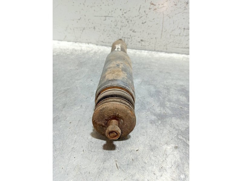 Recambio de amortiguador delantero derecho para nissan cabstar 09.06 cabstar 35.xx cabina simple cabina individual referencia OE