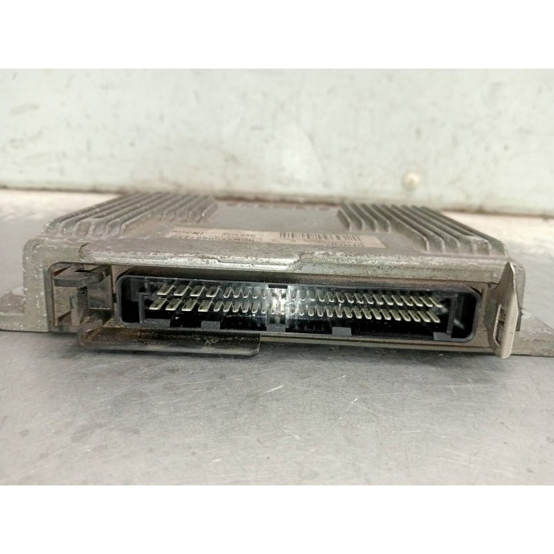 Recambio de centralita motor uce para renault clio ii fase i (b/cbo) 1.6 rt b/cboa/f referencia OEM IAM HOM7700867270 S115303202