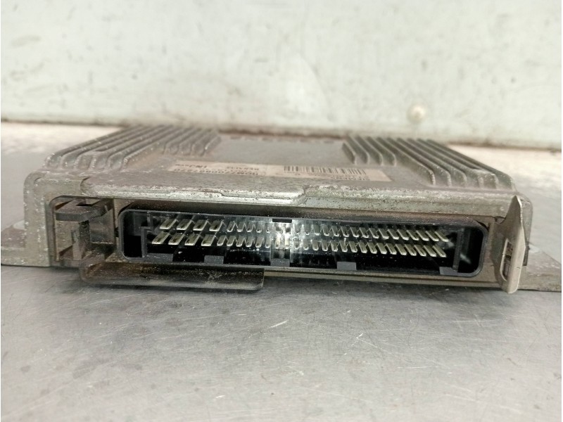 Recambio de centralita motor uce para renault clio ii fase i (b/cbo) 1.6 rt b/cboa/f referencia OEM IAM HOM7700867270 S115303202