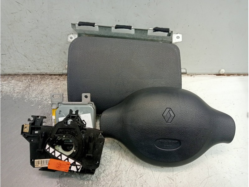 Recambio de kit airbag para renault clio ii fase i (b/cbo) 1.6 rt b/cboa/f referencia OEM IAM   