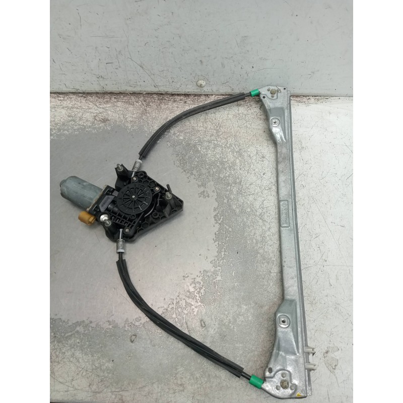 Recambio de elevalunas delantero izquierdo para suzuki liana rh (er) 1.6 referencia OEM IAM 7700842241G  5P