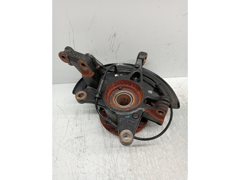 Recambio de mangueta delantera derecha para renault zoe referencia OEM IAM   