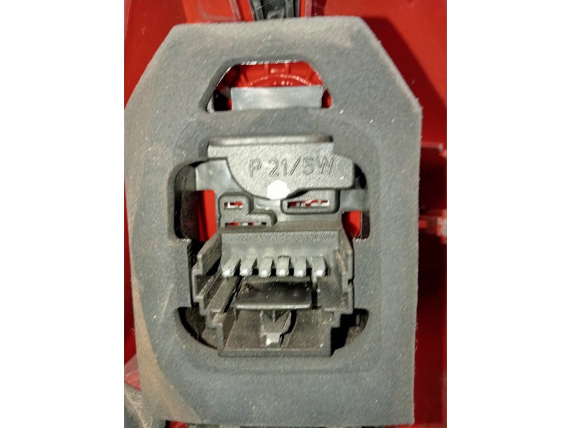 Recambio de piloto trasero izquierdo para renault clio ii fase i (b/cbo) 1.6 rt b/cboa/f referencia OEM IAM   