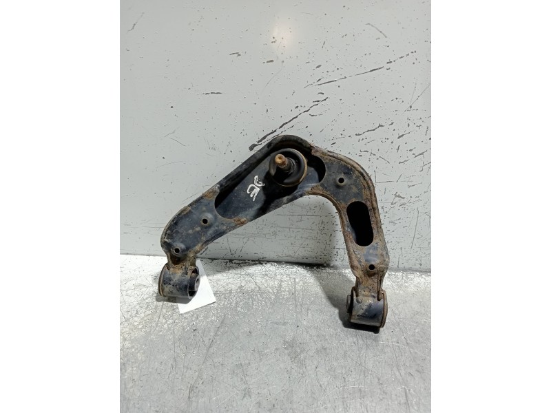 Recambio de brazo suspension superior delantero derecho para nissan navara pick-up (d40m) doble cab se 4x4 referencia OEM IAM   