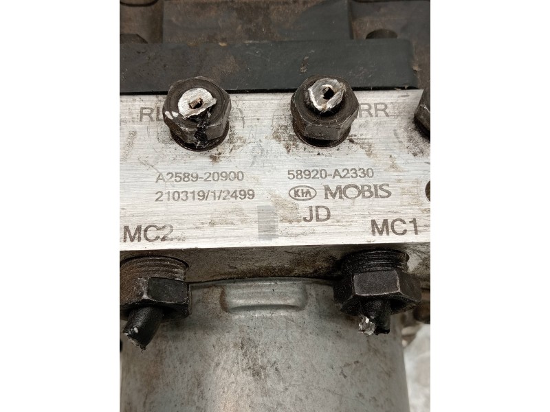 Recambio de abs para kia cee´d sporty wagon drive referencia OEM IAM 58920A2330 A258920900 A258930900 6158945200