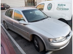 opel vectra b berlina del año 1999