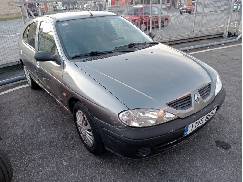 renault megane i fase 2 berlina (ba0) del año 2001