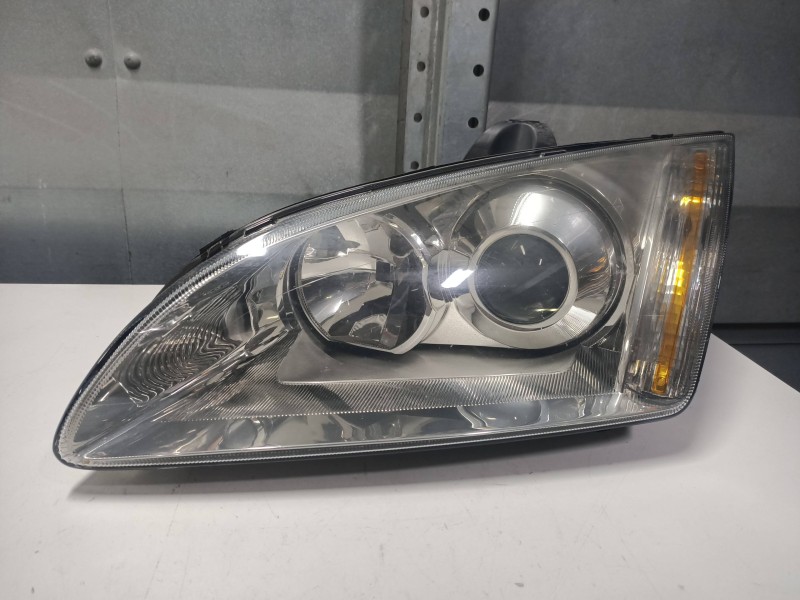 Recambio de faro izquierdo para ford focus sportbreak (cap) referencia OEM IAM   