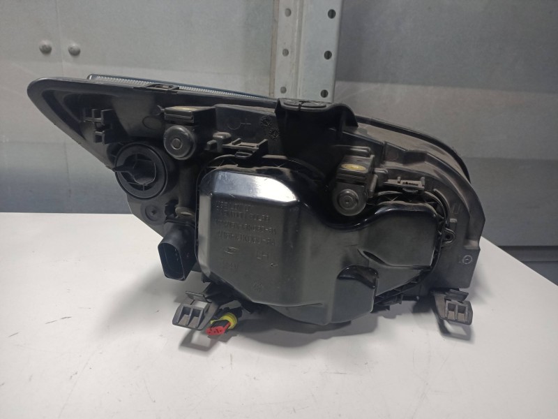 Recambio de faro izquierdo para ford focus sportbreak (cap) referencia OEM IAM   