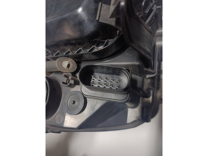 Recambio de faro izquierdo para ford focus sportbreak (cap) referencia OEM IAM   