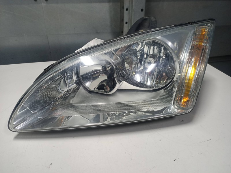 Recambio de faro izquierdo para ford focus berlina (cap) titanium referencia OEM IAM 4M5113W030AC  