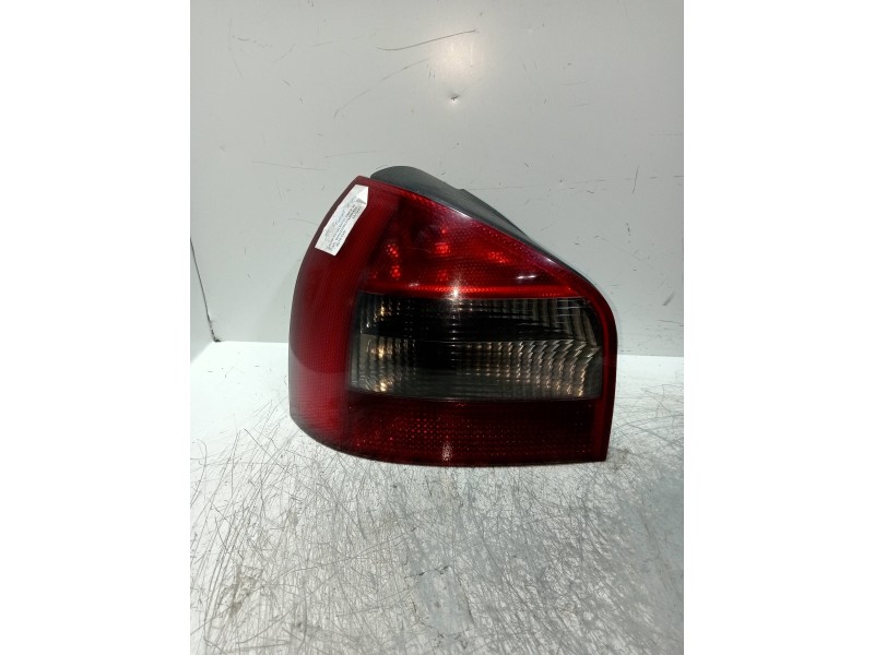 Recambio de piloto trasero izquierdo para audi a3 (8l) 1.9 tdi ambiente referencia OEM IAM 8L0945095  