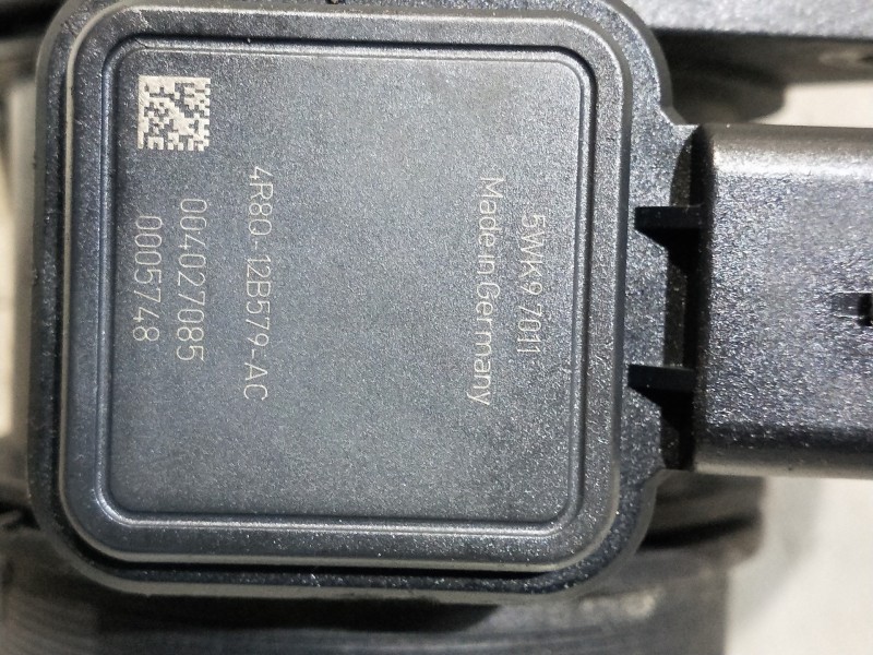 Recambio de caudalimetro para land rover range rover sport v8 td se referencia OEM IAM 5WK97011 4R8Q12B579AC 