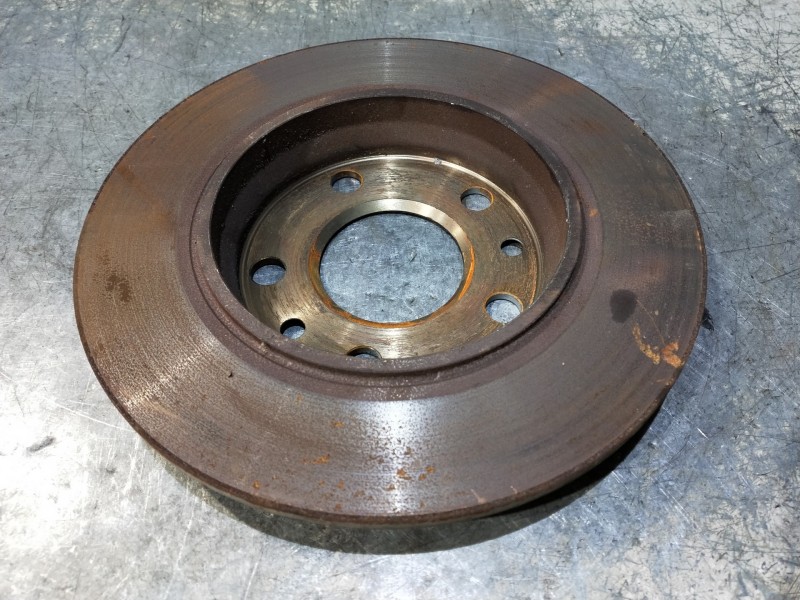 Recambio de disco freno trasero para renault zoe referencia OEM IAM   