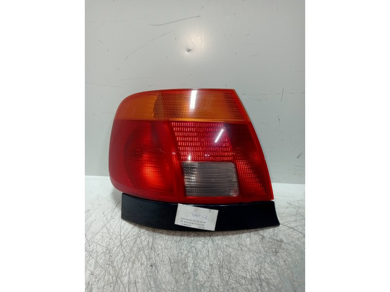 Recambio de piloto trasero izquierdo para audi a4 berlina (b5) 1.8 referencia OEM IAM   