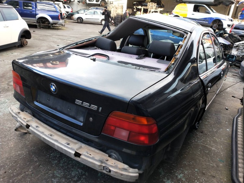 bmw serie 5 berlina (e39) del año 2000