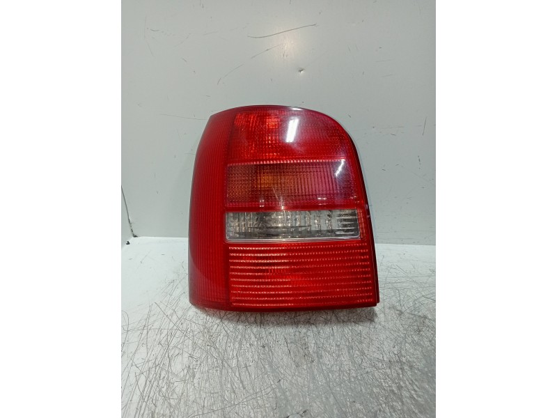 Recambio de piloto trasero izquierdo para audi s4 avant (b5) referencia OEM IAM   