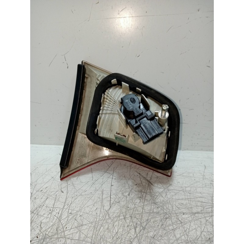 Recambio de piloto trasero derecho interior para audi a4 berlina (8e) 2.0 tdi 16v (103kw) referencia OEM IAM   