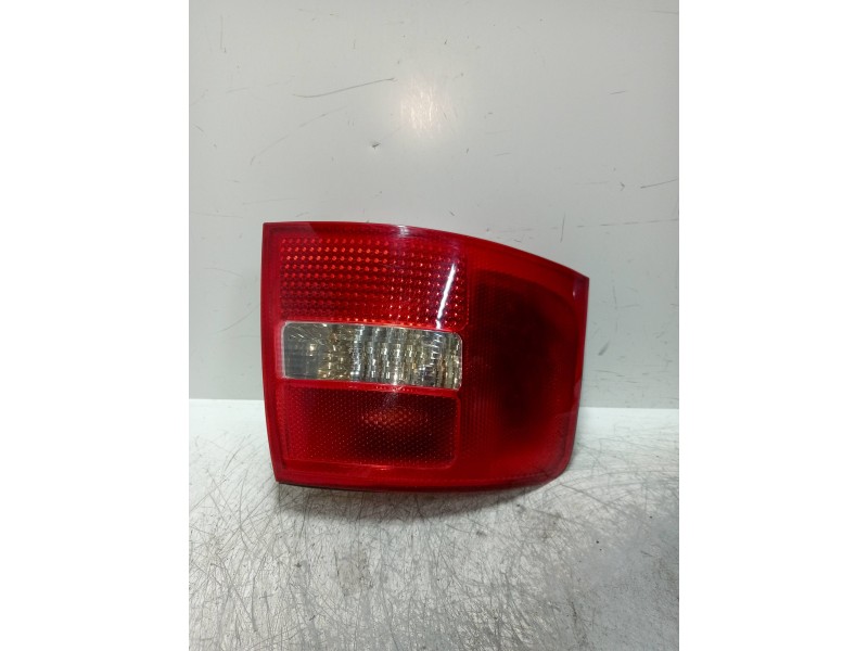 Recambio de piloto trasero derecho para audi allroad quattro (4b5) 2.7 t referencia OEM IAM   