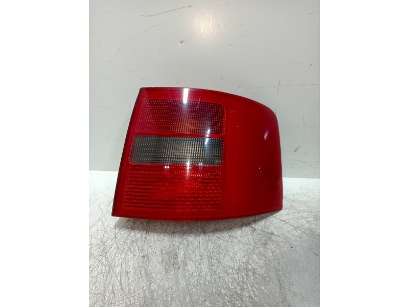 Recambio de piloto trasero derecho para audi a6 avant (4b5) 2.5 tdi referencia OEM IAM   