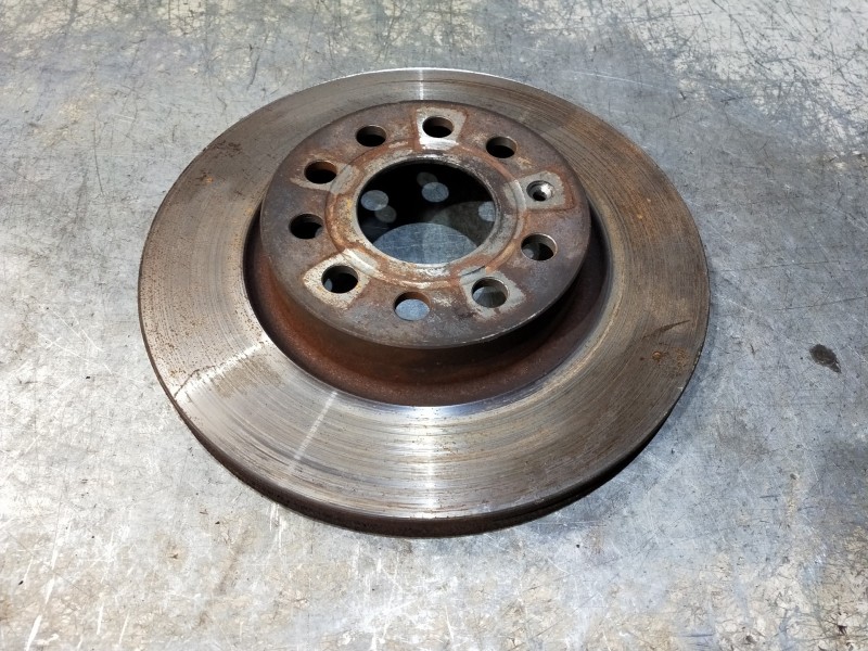 Recambio de disco freno delantero para volkswagen caddy ka/kb (2k) furg. referencia OEM IAM   VENTILADO