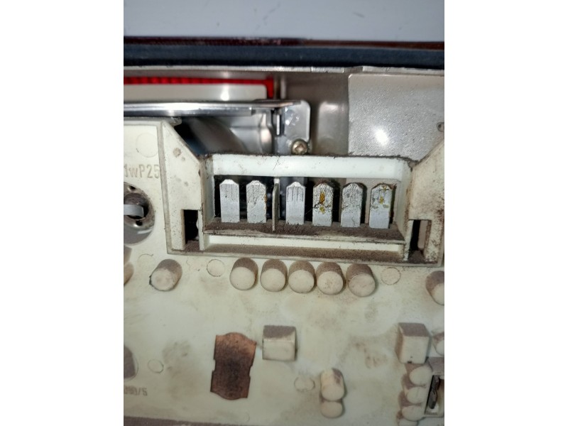 Recambio de piloto trasero izquierdo para austin rover maestro 2.0 referencia OEM IAM   