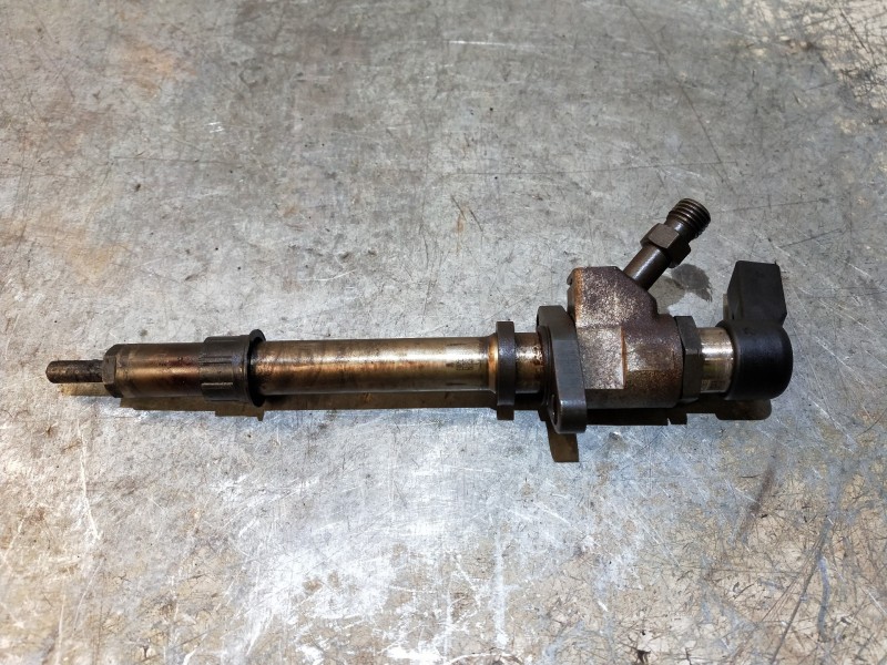 Recambio de inyector para ford mondeo ber. (ca2) ghia referencia OEM IAM 9857144580  SIEMENS
