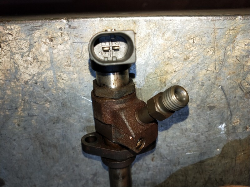 Recambio de inyector para ford mondeo ber. (ca2) ghia referencia OEM IAM 9857144580  SIEMENS