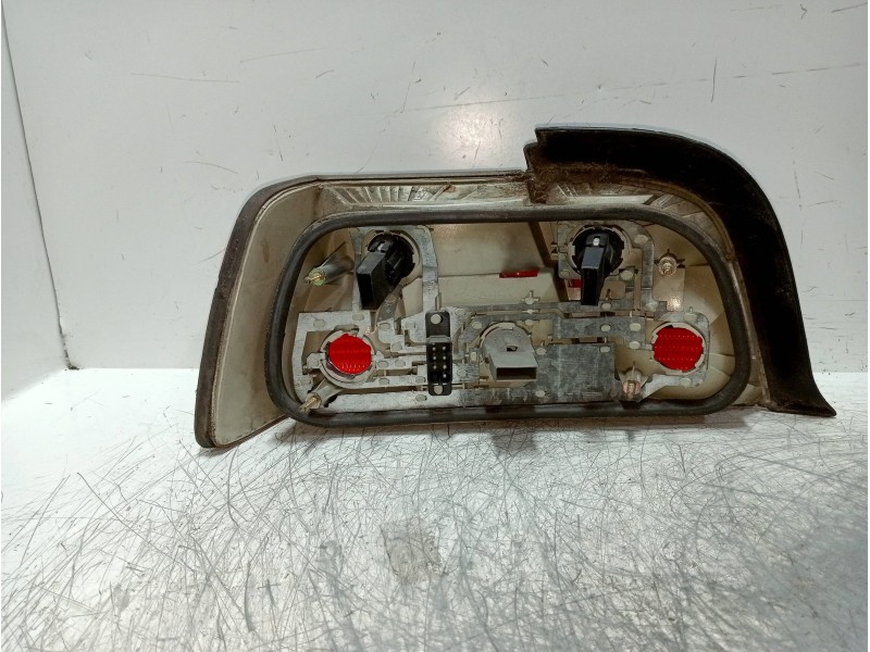 Recambio de piloto trasero derecho para bmw serie 3 coupe (e36) 1.8 16v cat referencia OEM IAM   