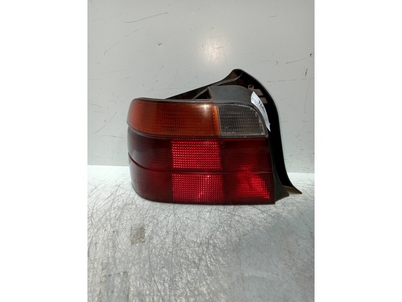 Recambio de piloto trasero izquierdo para bmw serie 3 compacto (e36) 318tds referencia OEM IAM   