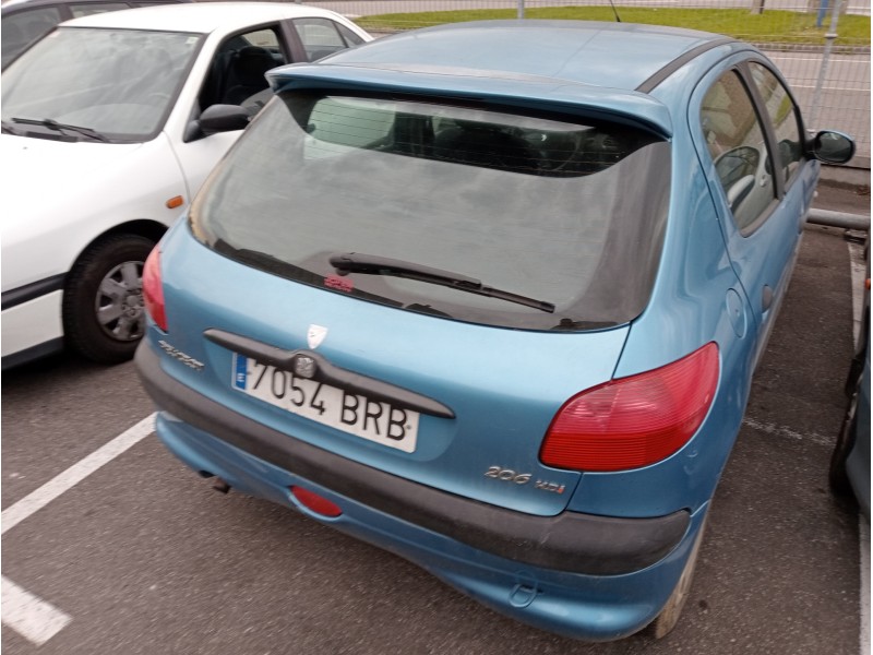 peugeot 206 berlina del año 2001