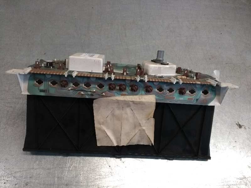 Recambio de cuadro instrumentos para peugeot 405 berlina referencia OEM IAM 961012780 09033709900 