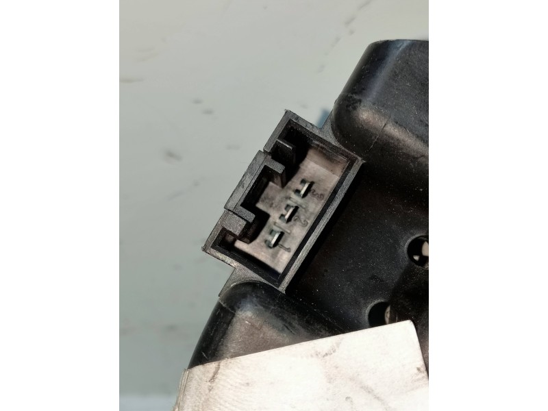 Recambio de piloto trasero izquierdo interior para bmw serie 3 coupe (e46) 330 ci referencia OEM IAM   