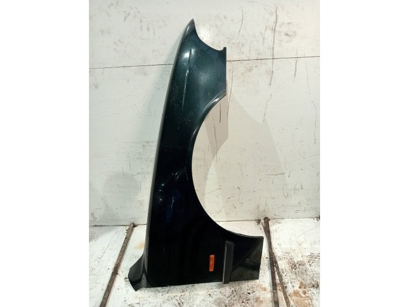 Recambio de aleta delantera derecha para mitsubishi galant berlina (ea0) 2500 v6 24v referencia OEM IAM   