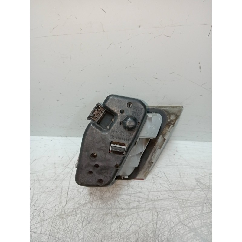 Recambio de piloto trasero izquierdo interior para bmw serie 3 coupe (e46) 318 ci referencia OEM IAM   