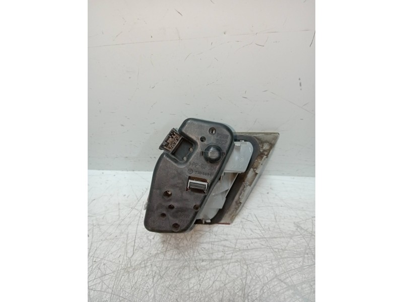 Recambio de piloto trasero izquierdo interior para bmw serie 3 coupe (e46) 318 ci referencia OEM IAM   