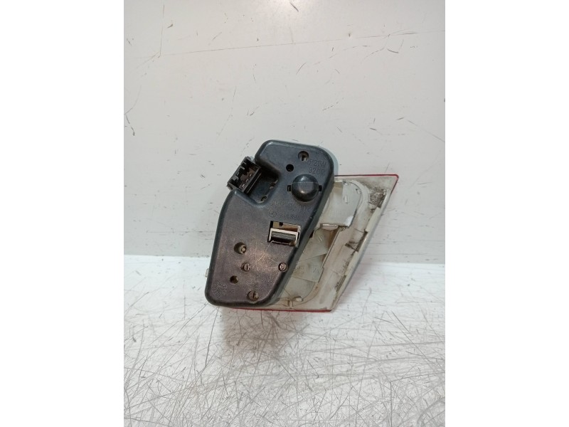 Recambio de piloto trasero izquierdo interior para bmw serie 3 coupe (e46) 2.0 16v cat referencia OEM IAM   