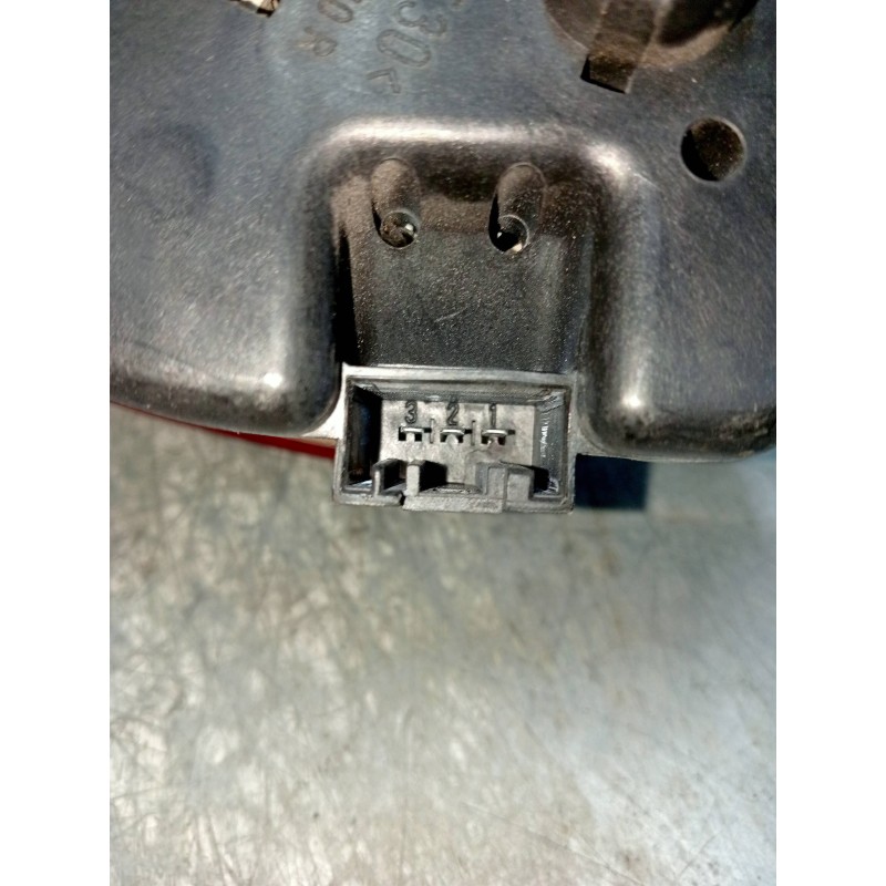 Recambio de piloto trasero derecho interior para bmw serie 3 coupe (e46) 2.0 16v cat referencia OEM IAM   