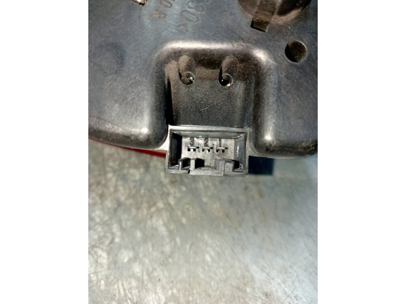 Recambio de piloto trasero derecho interior para bmw serie 3 coupe (e46) 2.0 16v cat referencia OEM IAM   