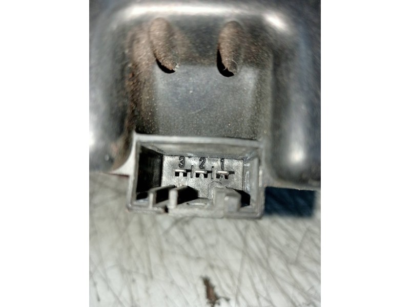 Recambio de piloto trasero derecho interior para bmw serie 3 coupe (e46) 328 ci referencia OEM IAM   