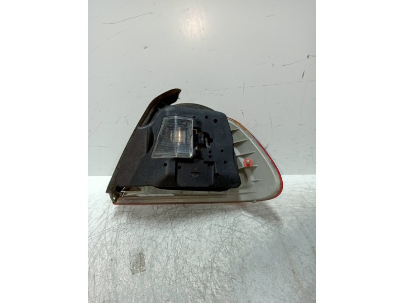 Recambio de piloto trasero izquierdo para bmw serie 3 coupe (e46) 318 ci referencia OEM IAM   