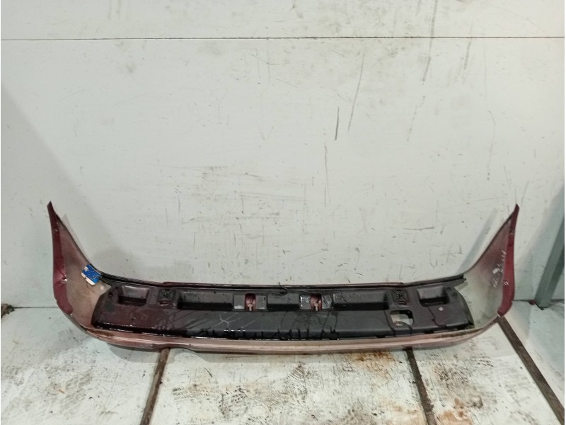 Recambio de paragolpes trasero para ford fiesta berlina ghia referencia OEM IAM   